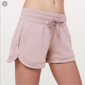 ISO!!!!!! lululemon hit reset short 3” size 6